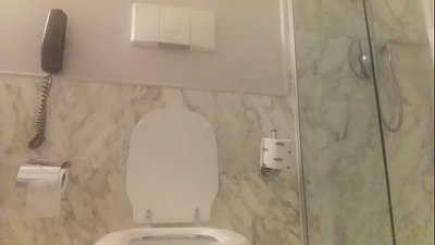 Kızıl saçlı küvette.